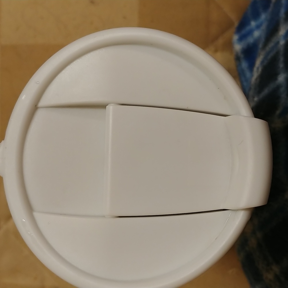 Starbucks 16 ounce travel mug - Picture 3 of 5